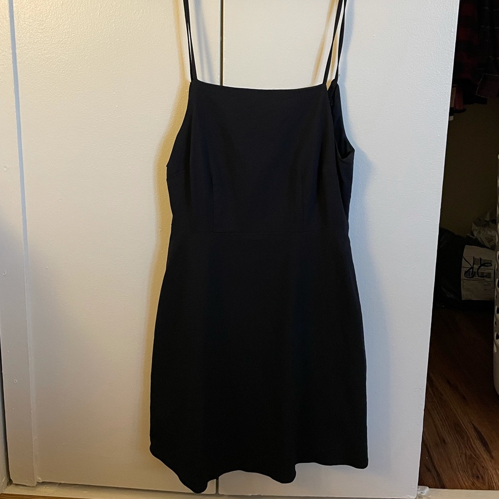 Black mini dress - Picture 3 of 5